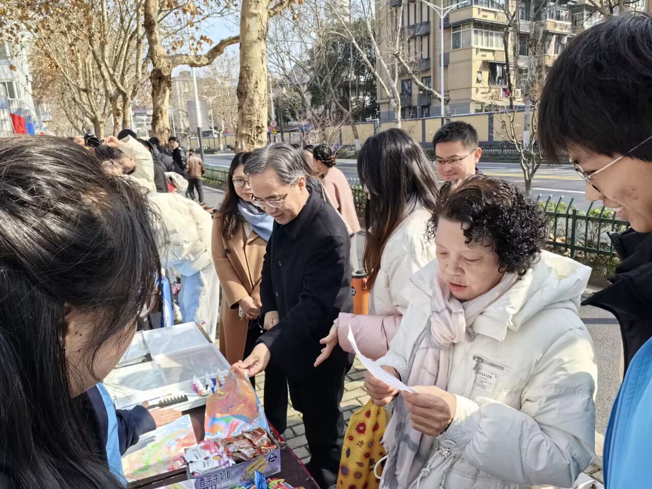 妖精视频
参加妖精视频
2024年“学雷锋一条街”活动